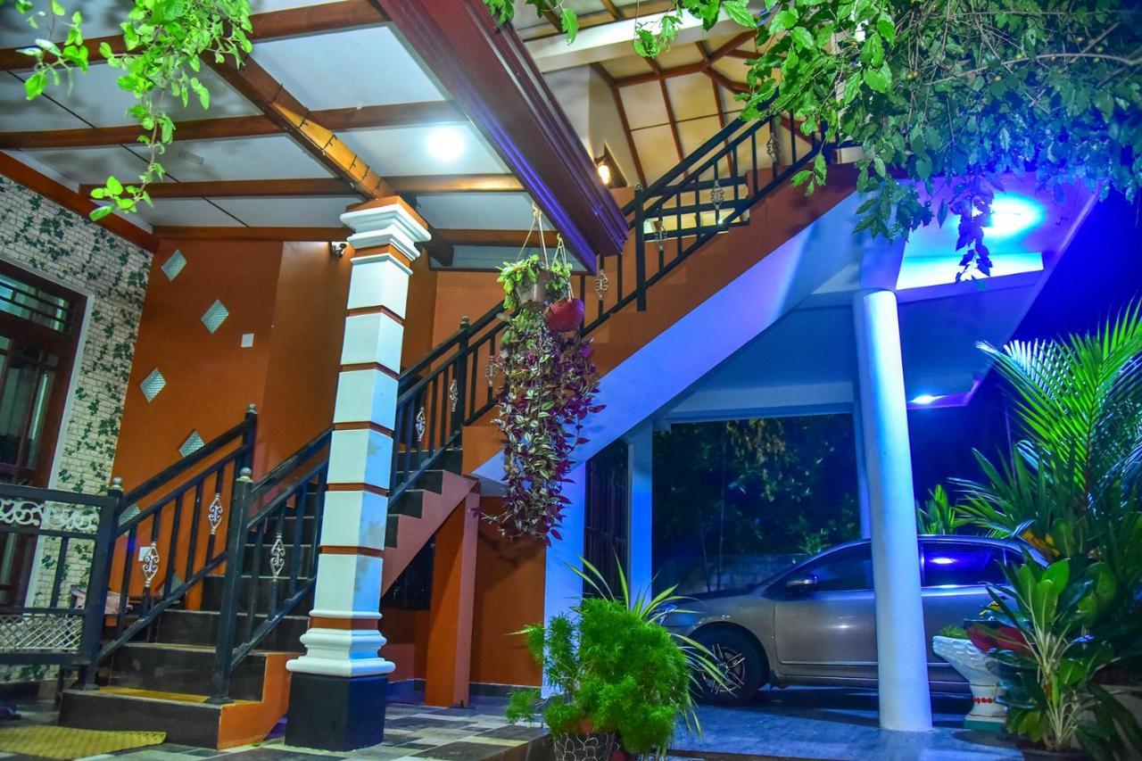 Sadee'S Place ดัมบูลลา ภายนอก รูปภาพ