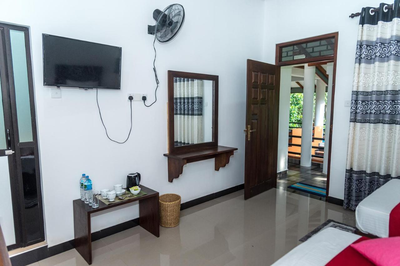 Sadee'S Place ดัมบูลลา ภายนอก รูปภาพ